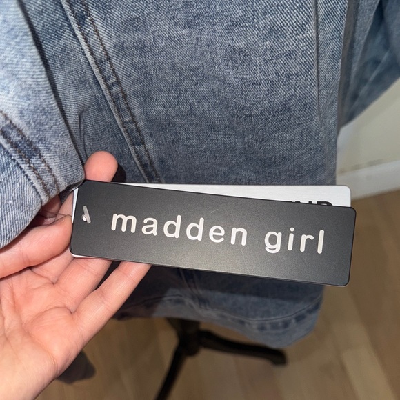 Madden Girl Blue Denim Jacket with Cream Sherpa Lining - Picture 10 of 15